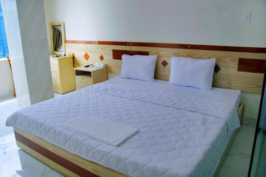 Yen Vy 04 Luxury Hotel Quy Nhơn Exterior foto