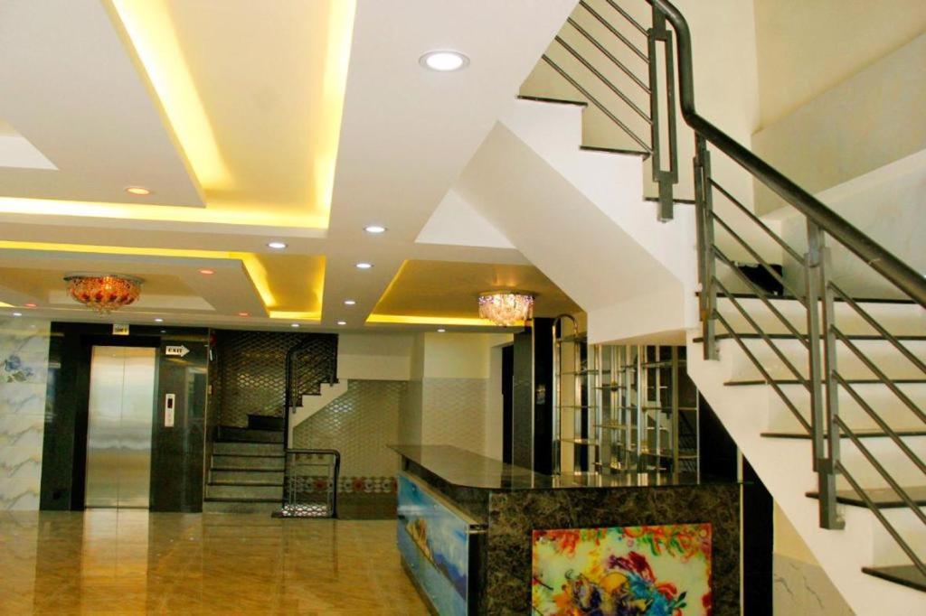 Yen Vy 04 Luxury Hotel Quy Nhơn Exterior foto