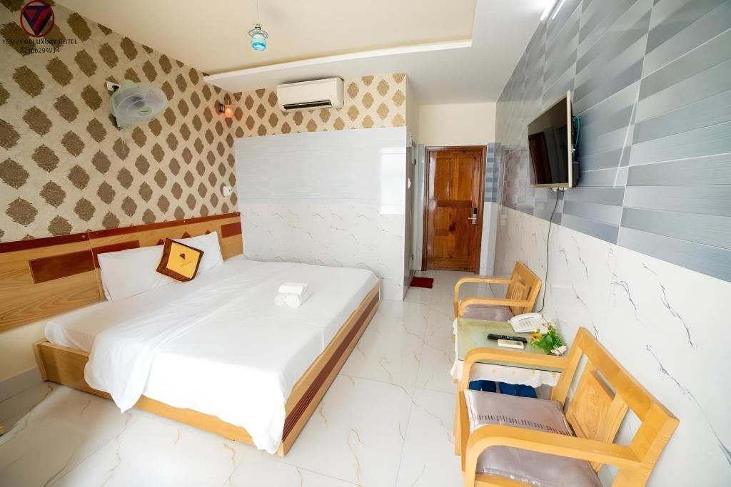 Yen Vy 04 Luxury Hotel Quy Nhơn Exterior foto